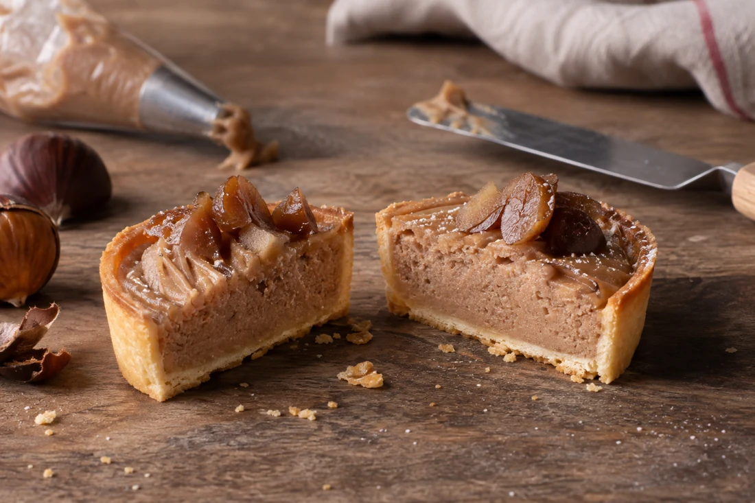chestnut-tart-filling-cross-section chestnut-tart-filling-cross-section