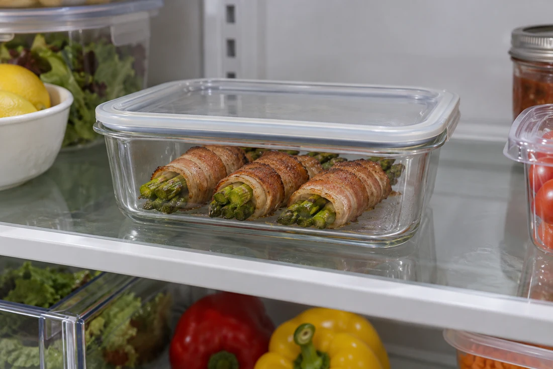 cooked-bacon-asparagus-leftover-container cooked-bacon-asparagus-leftover-container